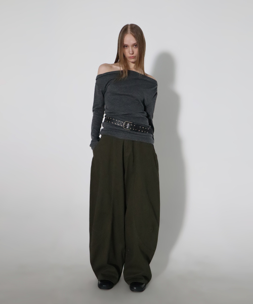 CHICKS(チックス)の「バルーンクーブ切り替えワイドパンツカーキ(その他パンツ・レディース・カーキ・ONE SIZE)」の3枚目の写真
