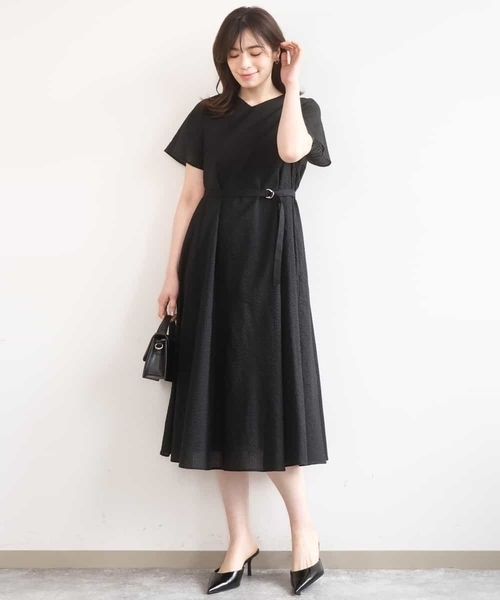 OFUON le MK(オフオンルエムケー)の「VネックAラインシルエットワンピース/洗える/WEB限定カラーサイズあり(ワンピース・レディース・グリーン/モカ/オレンジ系その他/ブラック・36/38/40)」の10枚目の写真