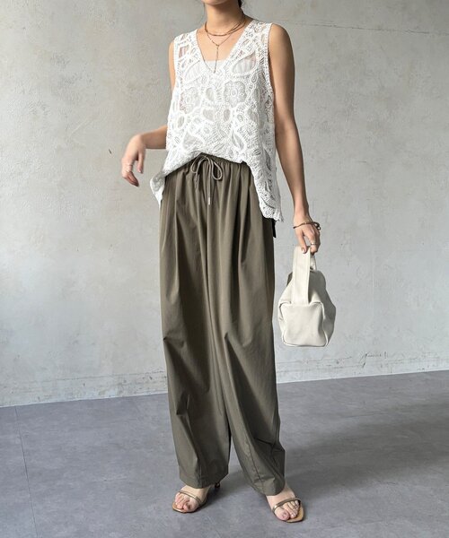 DouDou（ドゥドゥ）の「【WEB限定】ライトストレッチクロスタックイージーパンツ（その他パンツ・レディース・ブラック/ベージュ・FREE）」の13枚目の写真