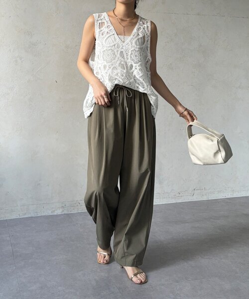 DouDou（ドゥドゥ）の「【WEB限定】ライトストレッチクロスタックイージーパンツ（その他パンツ・レディース・ブラック/ベージュ・FREE）」の15枚目の写真