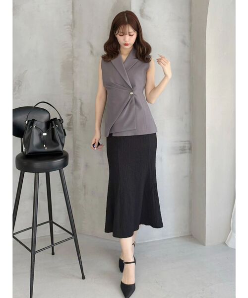 MERCURYDUO(マーキュリーデュオ)の「アシメドレープジレ(ベスト・レディース・グレー/ベージュ・FREE)」の9枚目の写真