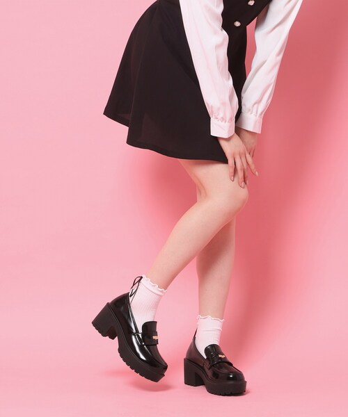 cs T&P(シーエスティーアンドピー)の「厚底コインローファー(パンプス・レディース・ブラック/ブラック系1・L/M/S/LL)」の20枚目の写真