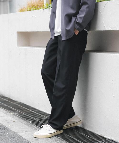 ITEMS URBANRESEARCH(アイテムズ アーバンリサーチ)の「接触冷感 TRテーパードスラックス(その他パンツ・メンズ・ブラック/ネイビー/ベージュ/グレー・SMALL/MEDIUM/LARGE)」の21枚目の写真
