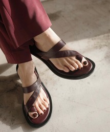 Ameri（アメリ）の「MEDI CROSS STRAP THONG SANDALS（スニーカー）」
