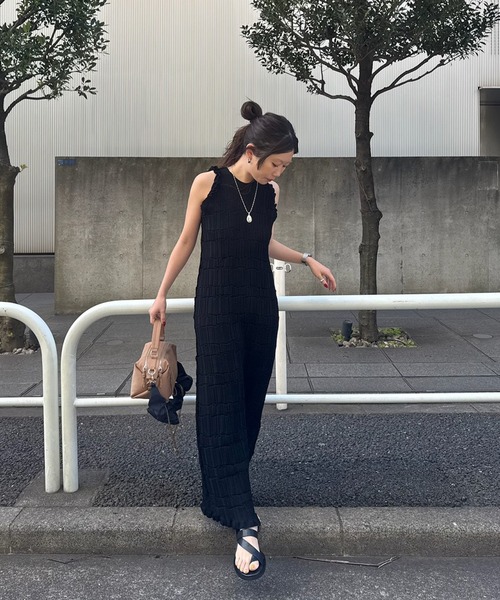 Ameri(アメリ)の「MEDI CROSS STRAP THONG SANDALS(スニーカー・レディース・ホワイト/ボルドー/ブラック・SMALL/MEDIUM/LARGE)」の11枚目の写真