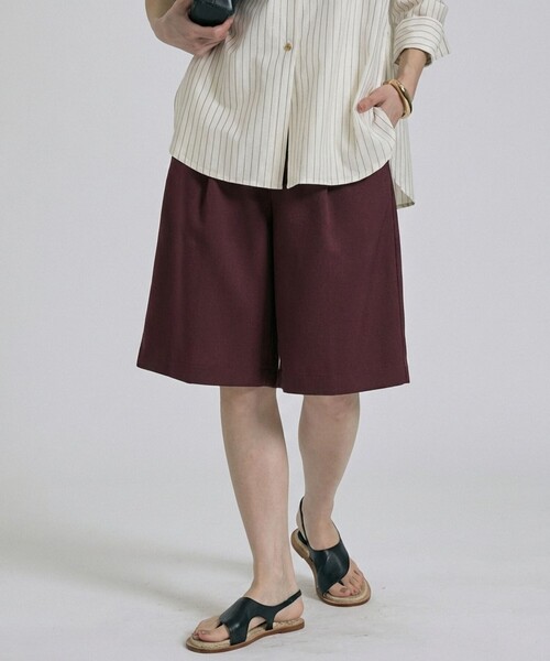 qualite（カリテ）の「【大人が穿ける上品ショート丈／新型登場】リネンライクショートパンツ/セットアップ対応/春服/夏服（その他パンツ・レディース・オフホワイト/ワイン・38/36）」の2枚目の写真