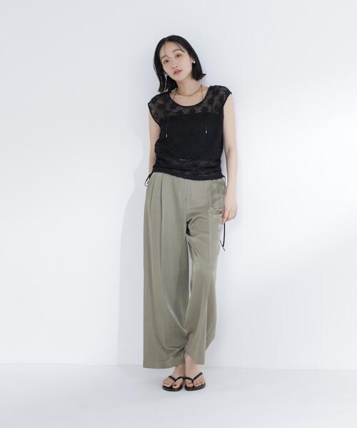 NATURAL BEAUTY BASIC(ナチュラルビューティーベーシック)の「ドロストレースカットソー(Tシャツ/カットソー・レディース・オフホワイト/ブラック・フリ-)」の11枚目の写真