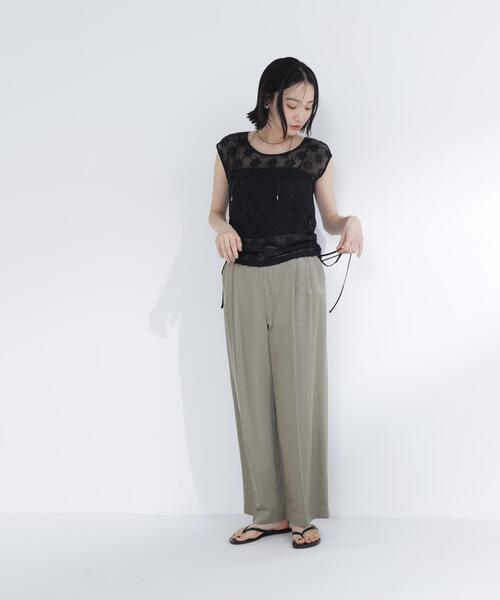 NATURAL BEAUTY BASIC(ナチュラルビューティーベーシック)の「ドロストレースカットソー(Tシャツ/カットソー・レディース・オフホワイト/ブラック・フリ-)」の12枚目の写真