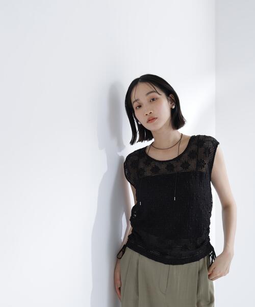 NATURAL BEAUTY BASIC(ナチュラルビューティーベーシック)の「ドロストレースカットソー(Tシャツ/カットソー・レディース・オフホワイト/ブラック・フリ-)」の13枚目の写真