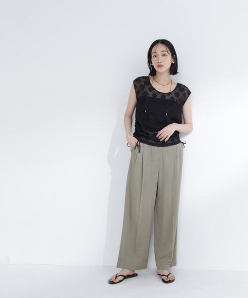 NATURAL BEAUTY BASIC(ナチュラルビューティーベーシック)の「ドロストレースカットソー(Tシャツ/カットソー・レディース・オフホワイト/ブラック・フリ-)」の14枚目の写真