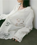 anuke（アンヌーク）の「anuke Vneck Lace Blouse Vネックレース
