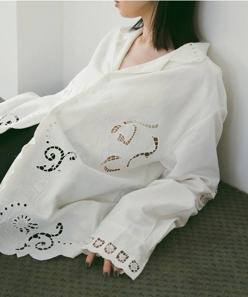 カットワーク刺繍半袖シャツ FRAMeWORK（フレームワーク）の「カットワーク刺繍半袖シャツ（シャツ