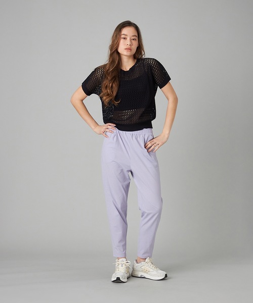 Chacott(チャコット)の「【ノーソイングニット】メッシュニット半袖プルオーバー(ニット/セーター・レディース・ブラック/ダークパープル・M)」の1枚目の写真