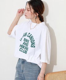 LE MELANGE アーチロゴプリント半袖Tシャツ