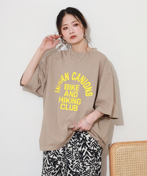 FUNALIVE（ファンアライブ）の「LE MELANGE アーチロゴプリント半袖Tシャツ（Tシャツ/カットソー・レディース・ブラウン/ベージュ/ホワイト・FREE）」の22枚目の写真