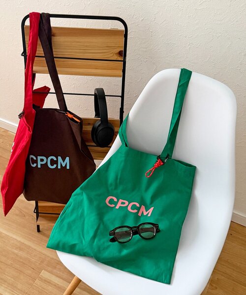 CPCM(シーピーシーエム)の「【WEB限定カラーあり】CPCMロゴトート(トートバッグ・メンズ・ブラック/ブルー/ネイビー/オレンジ/グリーン/レッド/ブラウン・FREE)」の1枚目の写真