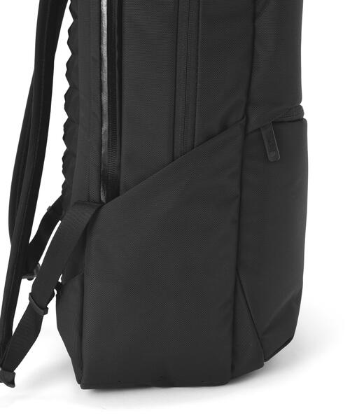 THE NORTH FACE(ザノースフェイス)の「THE NORTH FACE/ザ・ノース・フェイス/Shuttle DayPack(バックパック/リュック・メンズ・ブラック・F)」の7枚目の写真