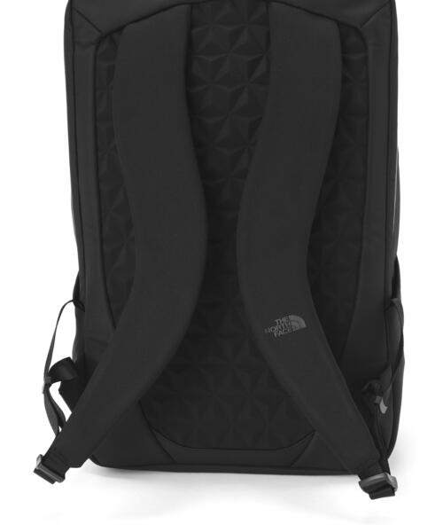THE NORTH FACE(ザノースフェイス)の「THE NORTH FACE/ザ・ノース・フェイス/Shuttle DayPack(バックパック/リュック・メンズ・ブラック・F)」の9枚目の写真