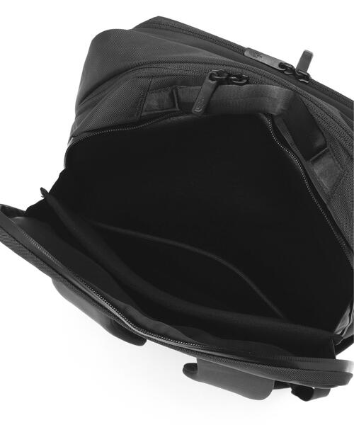 THE NORTH FACE(ザノースフェイス)の「THE NORTH FACE/ザ・ノース・フェイス/Shuttle DayPack(バックパック/リュック・メンズ・ブラック・F)」の15枚目の写真