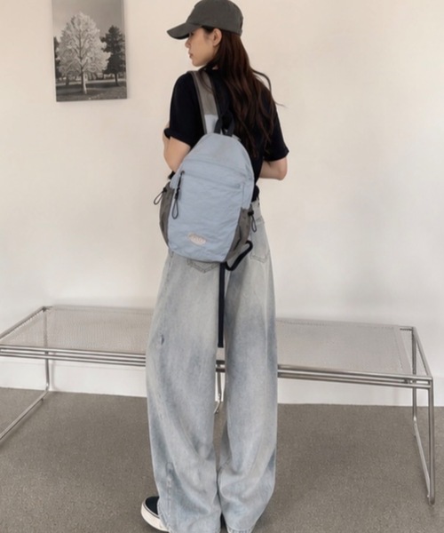 Teem Store(チームストア)の「【大容量/A4対応】配色ナイロン軽量バックパック(バックパック/リュック・レディース・ブルー/イエロー/アイボリー・F)」の9枚目の写真