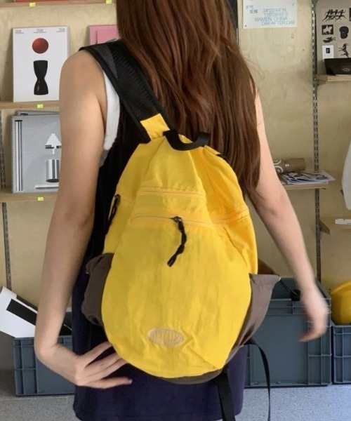 Teem Store(チームストア)の「【大容量/A4対応】配色ナイロン軽量バックパック(バックパック/リュック・レディース・ブルー/イエロー/アイボリー・F)」の18枚目の写真