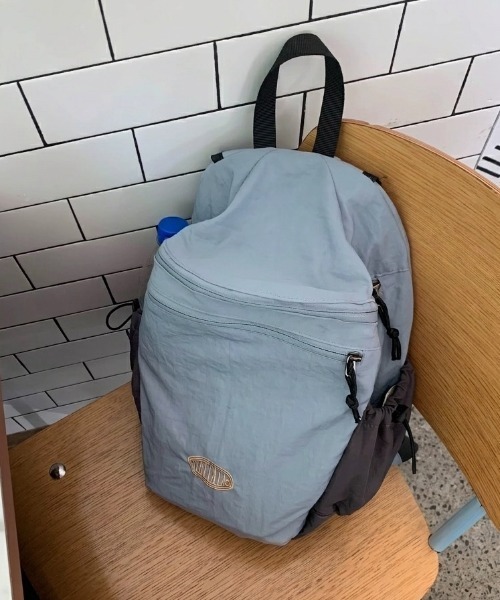 Teem Store(チームストア)の「【大容量/A4対応】配色ナイロン軽量バックパック(バックパック/リュック・レディース・ブルー/イエロー/アイボリー・F)」の22枚目の写真