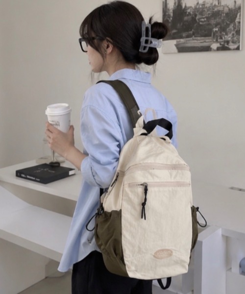 Teem Store(チームストア)の「【大容量/A4対応】配色ナイロン軽量バックパック(バックパック/リュック・レディース・ブルー/イエロー/アイボリー・F)」の14枚目の写真