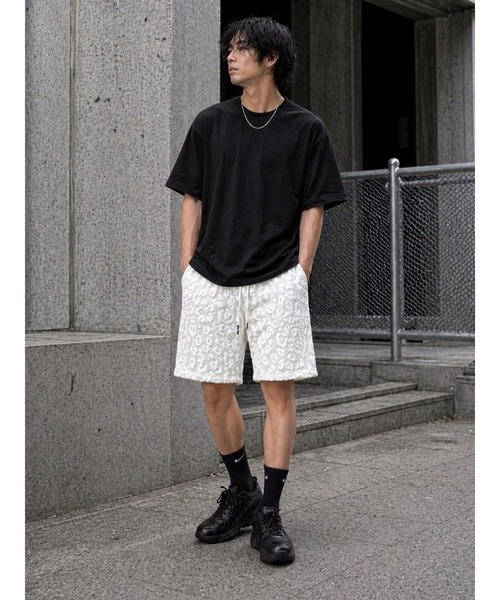 Bling Leads(ブリングリーズ)の「【Bls】 【ZM】【Bling Leads】パイル生地 レオパード柄パンツ(その他パンツ・メンズ・ホワイト/ブラック・LARGE/MEDIUM)」の1枚目の写真