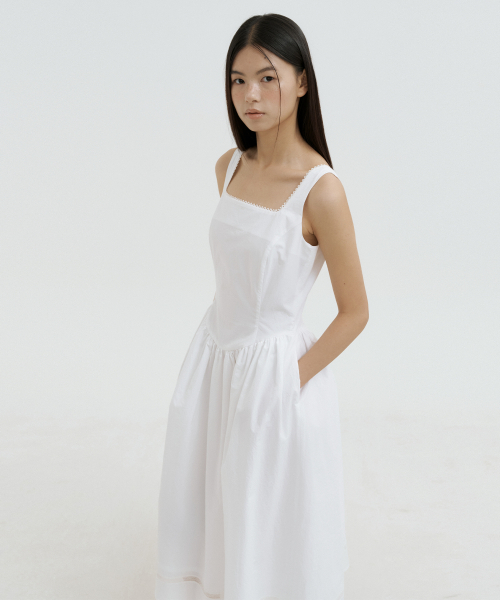 LUCIR ZU(ルシールズ)の「Lace Square Neck Princess Dress + Corsage Set (ivory)(ワンピース・レディース・その他・SMALL/MEDIUM)」の2枚目の写真