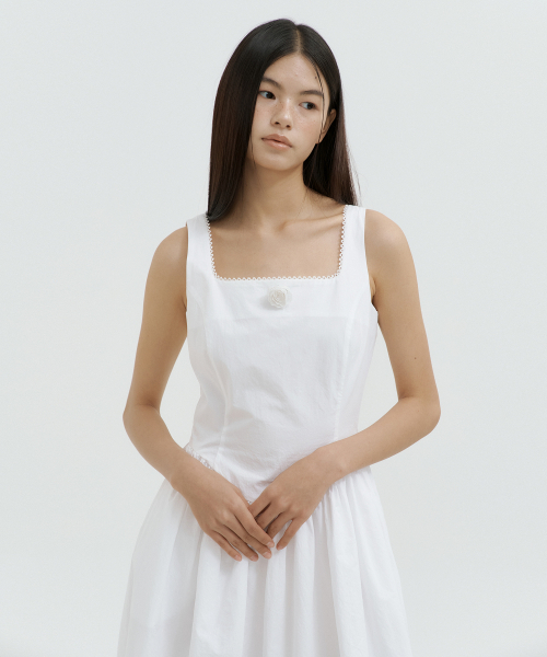 LUCIR ZU(ルシールズ)の「Lace Square Neck Princess Dress + Corsage Set (ivory)(ワンピース・レディース・その他・SMALL/MEDIUM)」の3枚目の写真