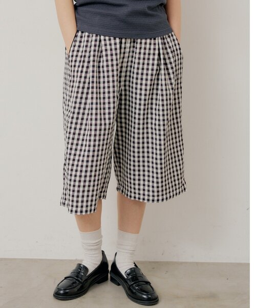 Kastane(カスタネ)の「【UNISEX/2サイズ展開】ギンガムチェックスリーピングショートパンツ(その他パンツ・レディース・ブルー/ブラック・2/1)」の2枚目の写真