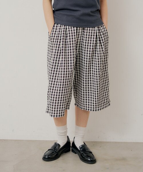 Kastane(カスタネ)の「【UNISEX/2サイズ展開】ギンガムチェックスリーピングショートパンツ(その他パンツ・レディース・ブルー/ブラック・2/1)」の4枚目の写真