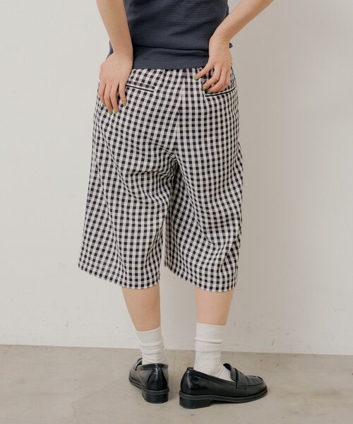 Kastane(カスタネ)の「【UNISEX/2サイズ展開】ギンガムチェックスリーピングショートパンツ(その他パンツ・レディース・ブルー/ブラック・2/1)」の6枚目の写真