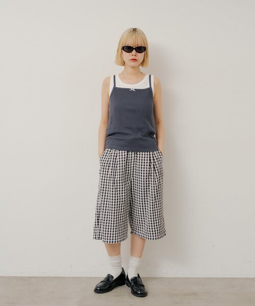 Kastane(カスタネ)の「【UNISEX/2サイズ展開】ギンガムチェックスリーピングショートパンツ(その他パンツ・レディース・ブルー/ブラック・2/1)」の11枚目の写真