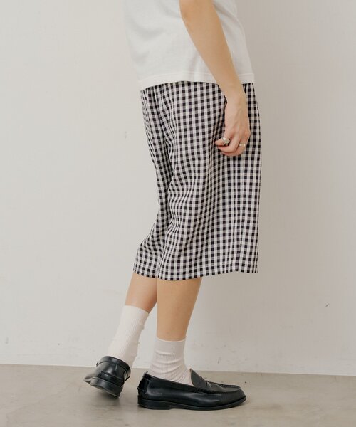 Kastane(カスタネ)の「【UNISEX/2サイズ展開】ギンガムチェックスリーピングショートパンツ(その他パンツ・レディース・ブルー/ブラック・2/1)」の13枚目の写真