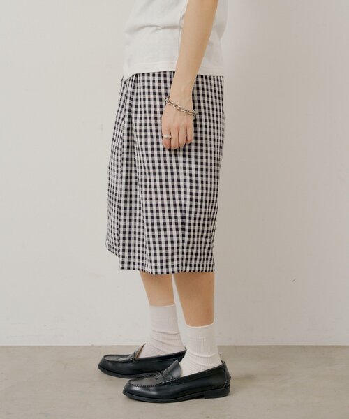 Kastane(カスタネ)の「【UNISEX/2サイズ展開】ギンガムチェックスリーピングショートパンツ(その他パンツ・レディース・ブルー/ブラック・2/1)」の14枚目の写真