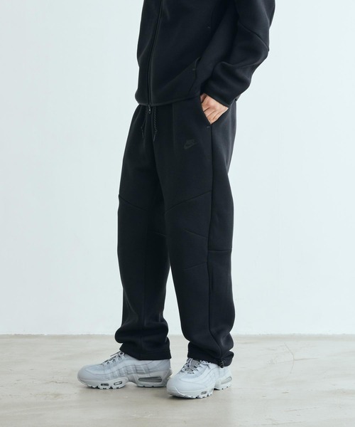 NIKE(ナイキ)の「ナイキ テック メンズ オープンヘム フリース パンツ / Nike Tech Men's Open-Hem Fleece Pants IM0698-010 Black(その他パンツ・メンズ・ブラック・S/2XL/M/L/XL)」の2枚目の写真