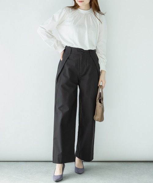 MARAI(マーライ)の「ビッグタック ワイドツイルパンツ(その他パンツ・レディース・ベージュ/ブラック/カーキ・4L/L/LL/M/3L)」の2枚目の写真