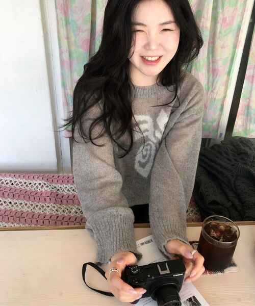 ASON(アズオン)の「MAZE KNIT / GRAY(ニット/セーター・レディース・その他・FREE)」の7枚目の写真