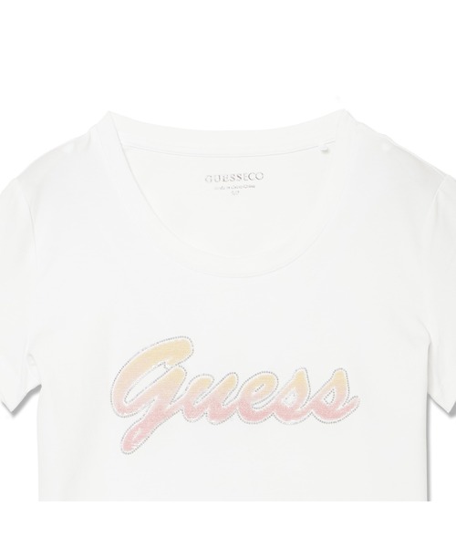 Guess(ゲス)の「DEGRADE Paillettes Logo Tee Tシャツ ロゴTシャツ 半袖(Tシャツ/カットソー・レディース・ホワイト/ブラック・X-SMALL/SMALL/MEDIUM/LARGE)」の5枚目の写真
