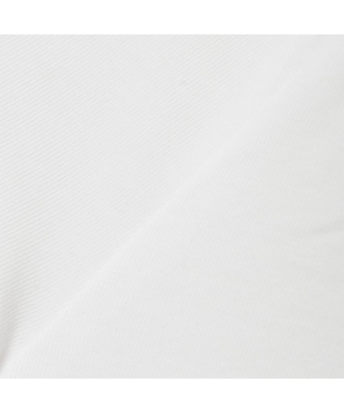 Guess(ゲス)の「DEGRADE Paillettes Logo Tee Tシャツ ロゴTシャツ 半袖(Tシャツ/カットソー・レディース・ホワイト/ブラック・X-SMALL/SMALL/MEDIUM/LARGE)」の9枚目の写真