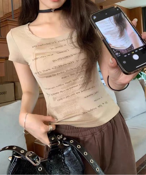 MAISON DE THERESE(メゾン ド テレーズ)の「グランジ レタリングロゴプリント タイトピチTシャツ(Tシャツ/カットソー・レディース・Beige/BROWN・M)」の9枚目の写真