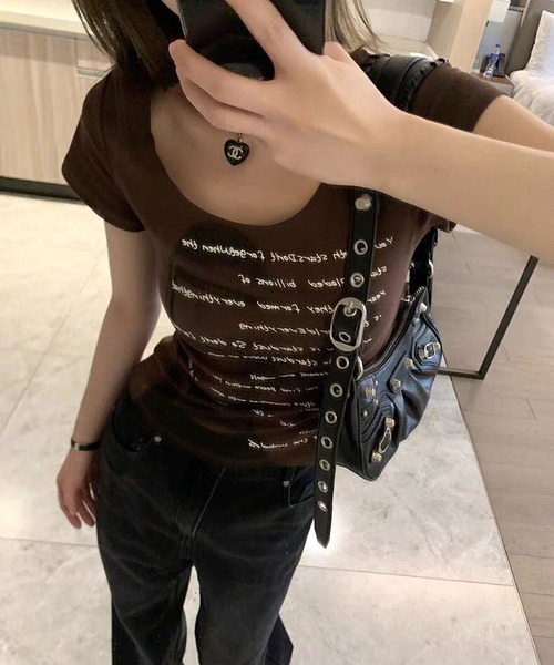 MAISON DE THERESE(メゾン ド テレーズ)の「グランジ レタリングロゴプリント タイトピチTシャツ(Tシャツ/カットソー・レディース・Beige/BROWN・M)」の21枚目の写真