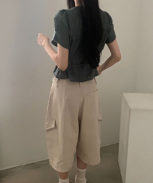LAFFMO(ラフモ)の「スクエアネック タイ付き半袖ブラウス(シャツ/ブラウス・レディース・グレー/ベージュ・F)」の5枚目の写真
