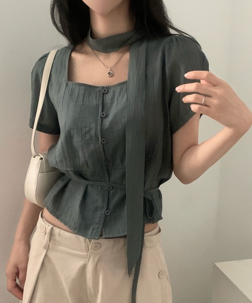 LAFFMO(ラフモ)の「スクエアネック タイ付き半袖ブラウス(シャツ/ブラウス・レディース・グレー/ベージュ・F)」の10枚目の写真