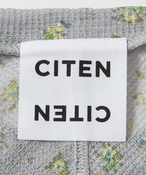 CITEN(シテン)の「<CITEN> トビフラワーギャザーノースリーブ(タンクトップ・レディース・ホワイト/ライトグレー・FREE)」の19枚目の写真