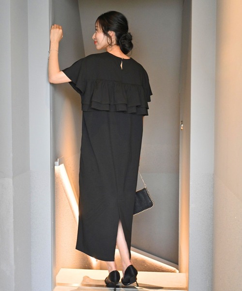Ehre style（エーレスタイル）の「目を引く後ろ姿 きちんとも休日もバックフリルワンピ（ワンピース・レディース・ブラック/ブルー/ベージュ・FREE）」の12枚目の写真