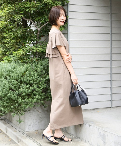 Ehre style（エーレスタイル）の「目を引く後ろ姿 きちんとも休日もバックフリルワンピ（ワンピース・レディース・ブラック/ブルー/ベージュ・FREE）」の16枚目の写真
