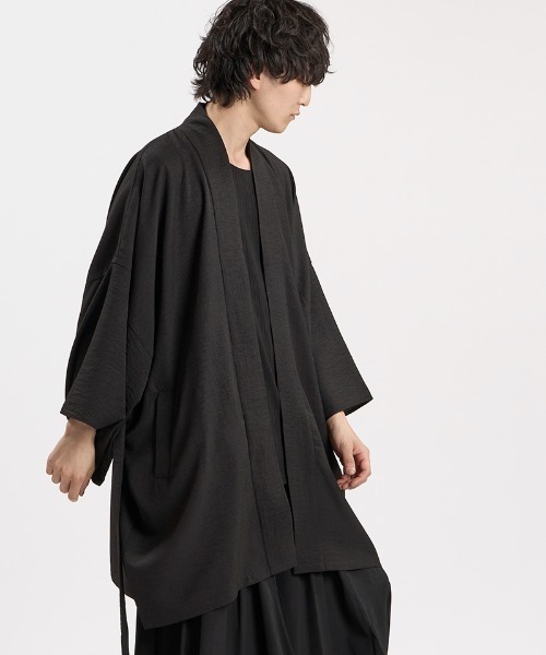 NO ID.(ノーアイディ)の「mcg3863-KIMONOラップガウン(459006-539S)(カーディガン/ボレロ・メンズ・ブラック×グレー/グレー/ブラック・ONE SIZE)」の5枚目の写真