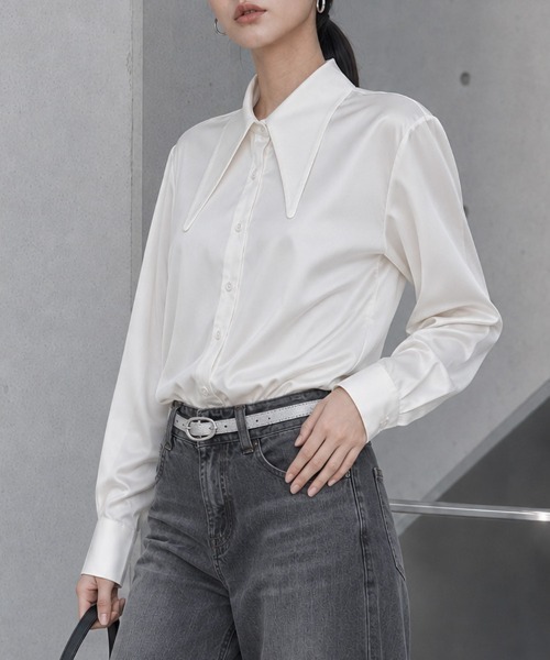 CLOTHY(クロシィ)の「【レトロな襟をモードに更新】ロングカラーデザイン サテンブラウス 秋服(シャツ/ブラウス・レディース・ネイビー/オフホワイト/グレー・FREE)」の19枚目の写真